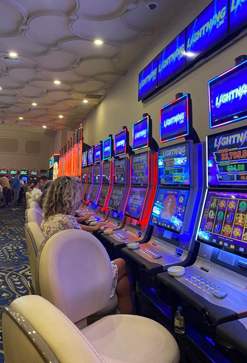 Slot Makinesi Volanları: Kazanma Stratejileri